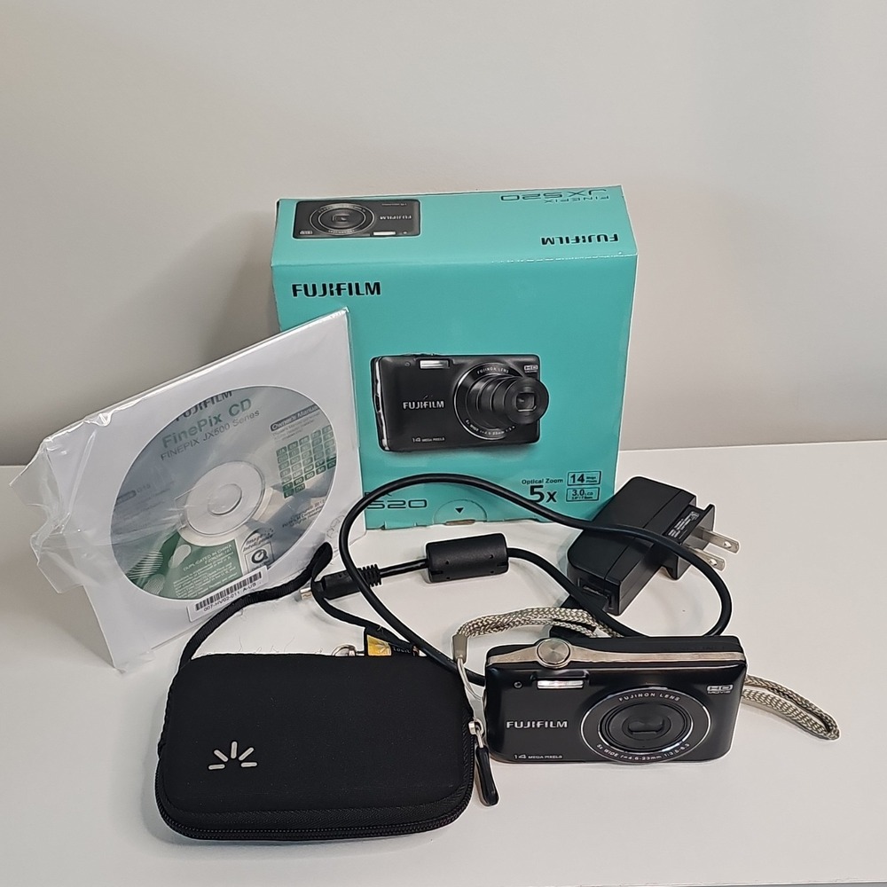 Fujifilm FinePix Compact Digital Camera 14MP 5x Zoom HD Movie Flash Black